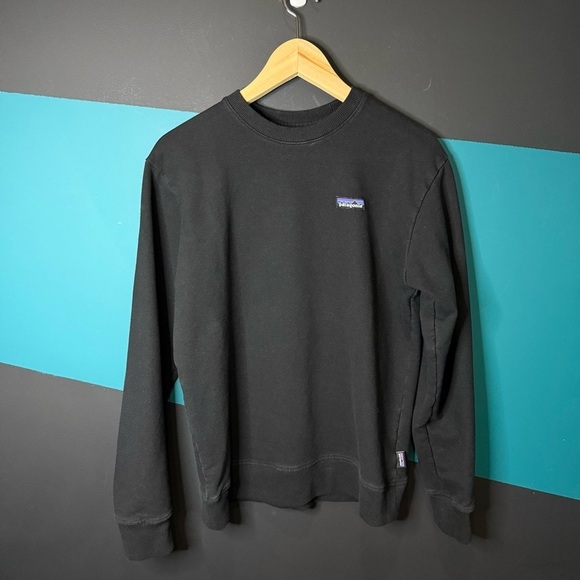 Patagonia Men's Crewneck Sweater in Black - Picture 2 of 11